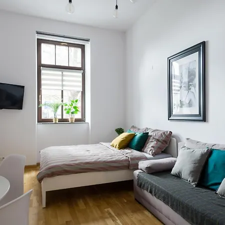 Uroczy Apartament Obok Opery I Dworca Glownego Z Netflix Krakau Exterior foto