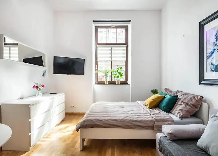 Uroczy Apartament Obok Opery I Dworca Glownego Z Netflix